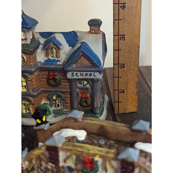 Christmas Village Set - 6 Pieces - Picture 5 of 12